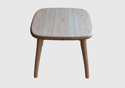 【kids table】　共に年を重ねていく家具　丸みを帯びたキッズテーブル