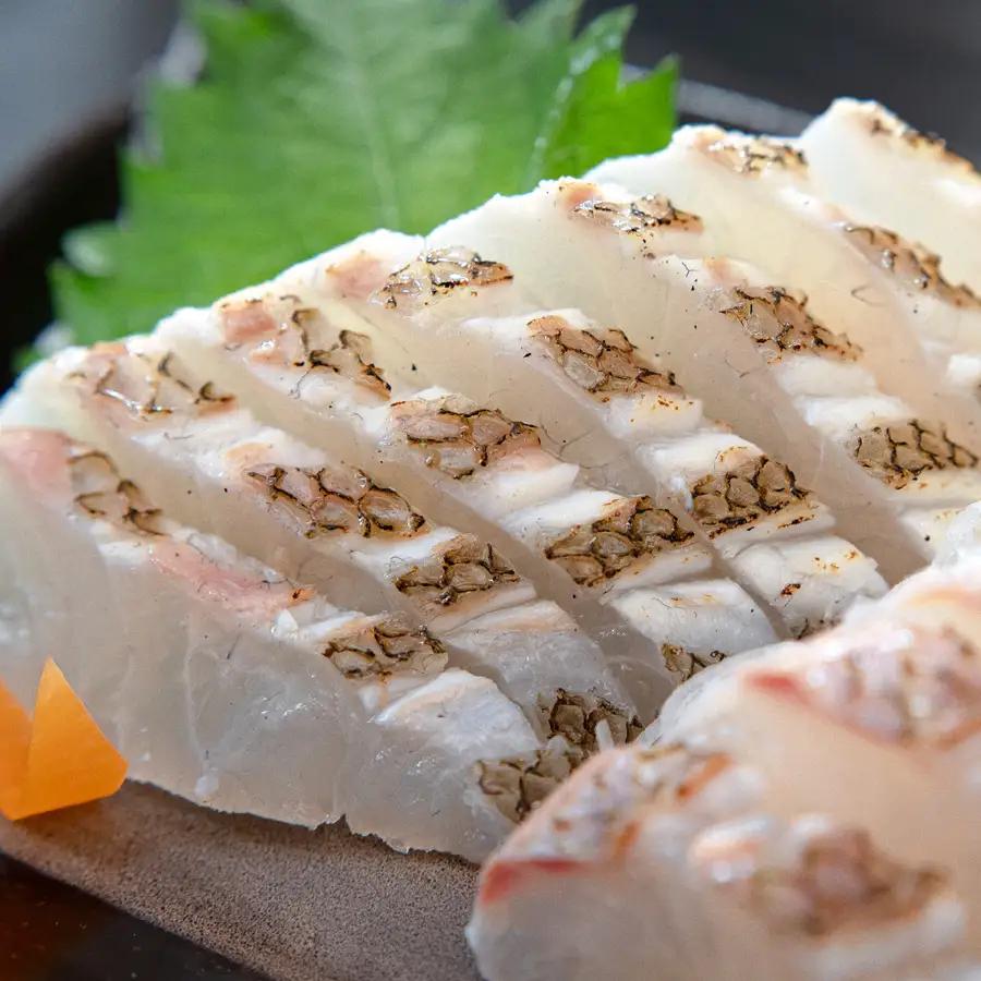 朝獲れ 真鯛 フィーレ 皮付き 500g以上 刺身 冷蔵 養殖 たい タイ マダイ セット 真空パック 産地直送 当日発送 鮮度抜群 鯛めし 鯛丼 カルパッチョ 塩焼き お取り寄せ ギフト 贈答 はや