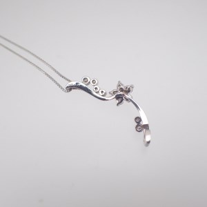 ジュエリー産地甲府 K18ホワイトゴールド２WAYダイヤペンダント　0.40ct　78899