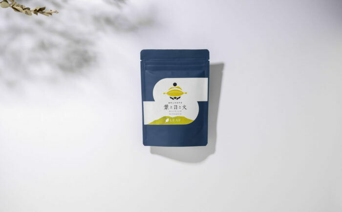 伝統の釜炒り製法の嬉野茶！うれしの釜炒茶 2種（嬉野山芳釜炒茶/おくみどり）飲み比べセット / 嬉野茶 お茶 釜炒り茶 茶葉 / 佐賀県 / 株式会社テンフィールド [41AIAC011]