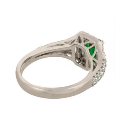 ふるさと納税 京都市 【高島屋選定品】<京セラ>クレサンベール<エメラルド/ダイヤモンド/プラチナ>PT900 |  | 01