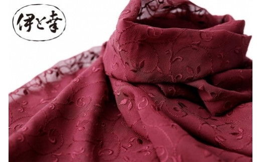 
            【伊と幸】《白生地の老舗が贈る》クチュール絹ストール(ボルドー)［ 京都 老舗 絹織物 人気 おすすめ 刺繍 和 ギフト お取り寄せ 通販 送料無料 ふるさと納税 ］
          