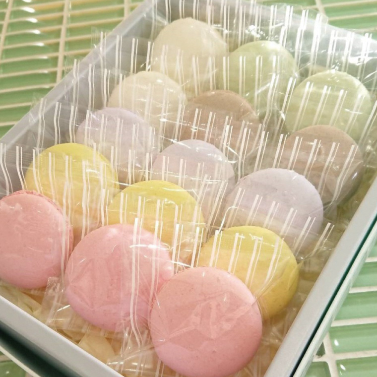 34-01 マカロン詰め合わせ【お菓子 洋菓子 フランス菓子 サクサク ギフト 贈り物】