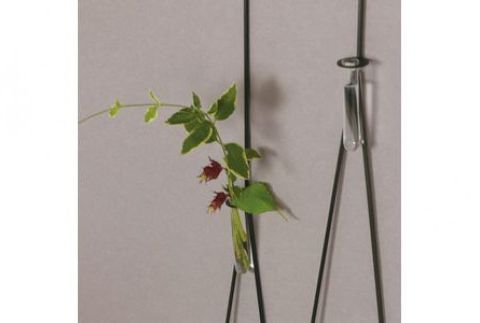 ALART〈アルアート〉Strings　SMセット（Strings　S・M　各1個） 壁面用花器　金属素材を用いたモダンなアイテム　アルミならではの80ｇと軽量さ・手染めによる漆黒色が特徴 F7Z-2