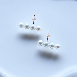 【真珠】 ラインピアス 5-6 ミリ ４粒タイプ ピアス K18YG