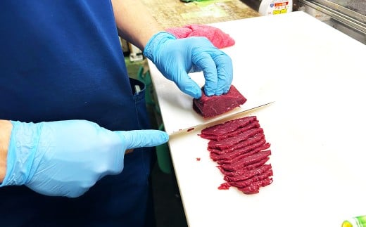 馬刺し　国産　赤身　ロースブロック　約200g　辛味噌付き　会津　喜多方　真空パック　冷凍　名物　辛みそ【07208-0645】