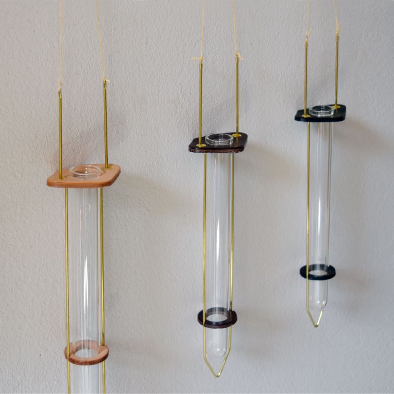 Teha’amana Bud vase テハマナ 一輪挿し ナチュラル 革 皮 雑貨 おしゃれ レザー 本革 こだわりの逸品 地域特産品 ギフト 自分用 人気 おすすめ