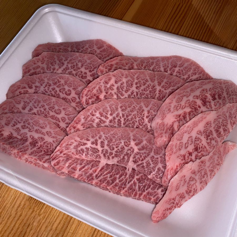 ＜岩島屋＞「飛騨牛」焼肉用3種の希少部位セット（上カルビ・イチボ・ミスジ）各300g（計900g）