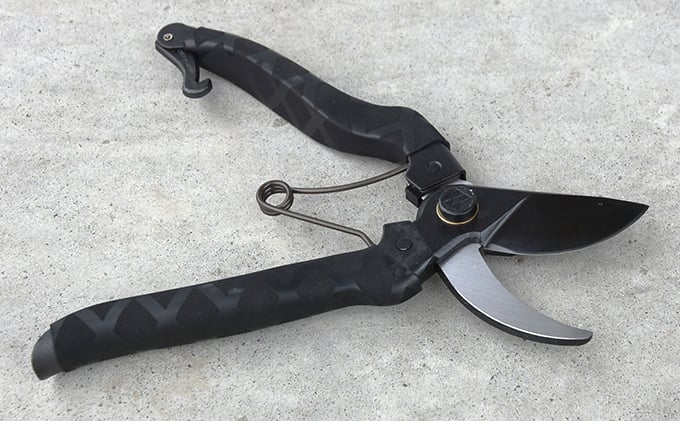 
鋏正宗 ブラック剪定鋏 200mm
