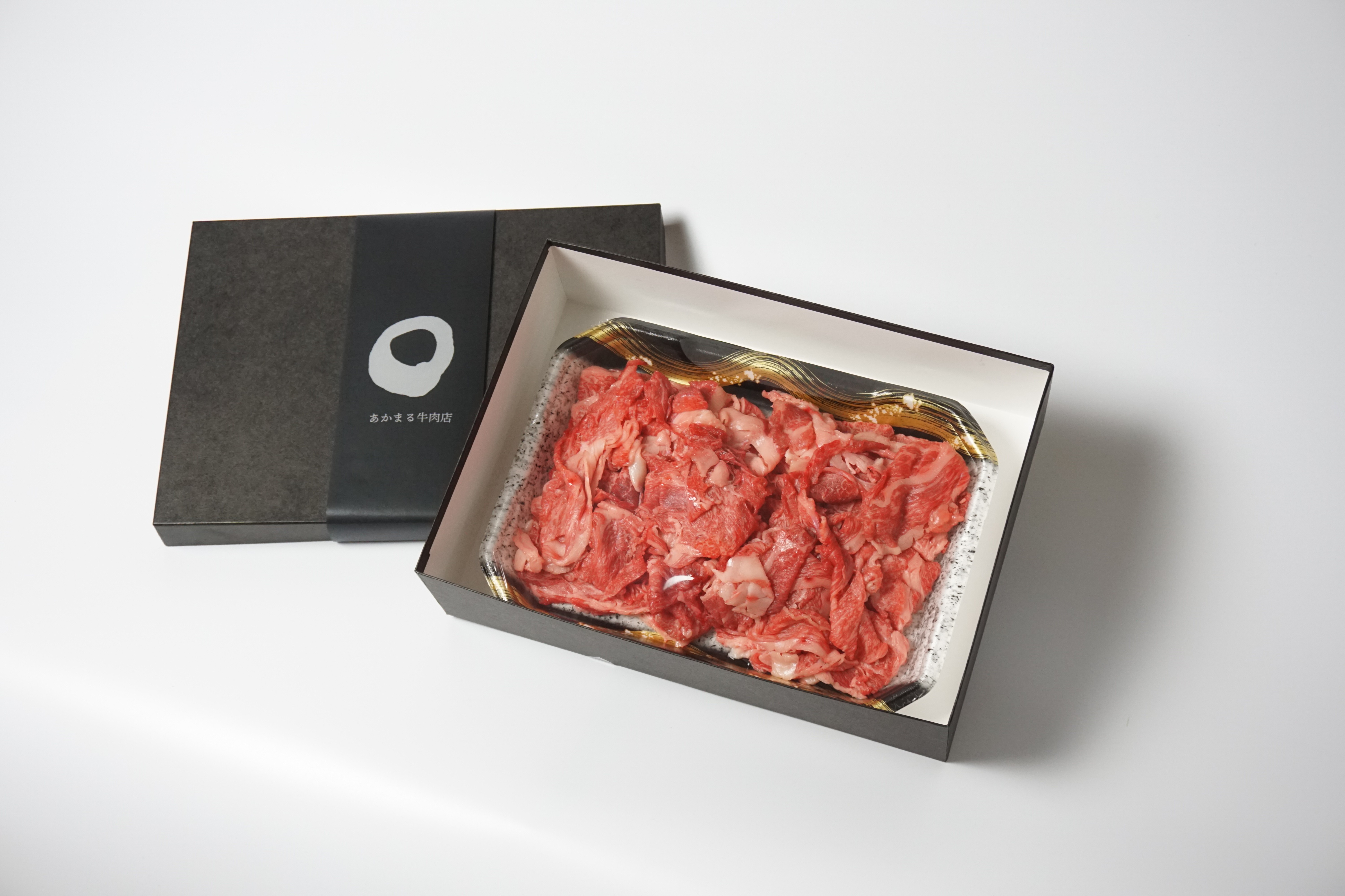 
            【8か月定期便】鳥取和牛切り落とし1.5kg（500g×3P）
          