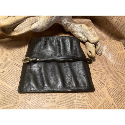 ふるさと納税 栗東市 蹄鉄バックルロールペンケース(ブラック) |  | 02