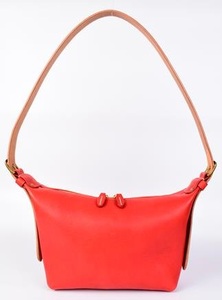 【minca】】栃木レザーのショルダーバッグ02M 斜めがけ コンパクトサイズ/Shoulder bag 02M/レッド　533【かばん ファッション 人気 おすすめ 】