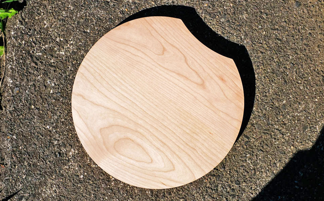 
            cutting board（カッティングボード） ブラックチェーリー材 まな板 丸型 調理器具
          