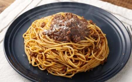 年内発送 015-1048x1 【期間限定増量】 しいたけ農家のボロネーゼパスタソース 5袋 常温保存可能 ローリングストック 常温のまま食べられる 椎茸のうまみ 身体にやさしい ストックに最適 ヘル