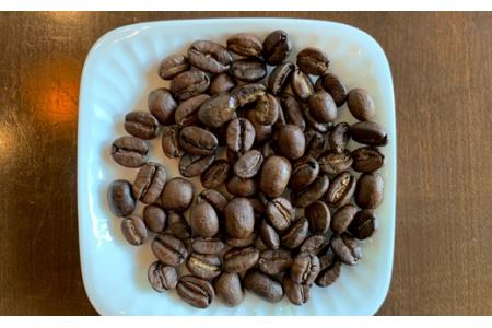 【定期便】カフェ・アダチ　コーヒー豆　アダチブレンド定期便　１ヶ月１袋発送　200ｇ×12袋S60-01