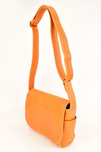 【minca】栃木レザーのショルダーバッグ01S 斜めがけ ミニサイズ ソフトな手触り/Shoulder bag 01/S/キャメル　545