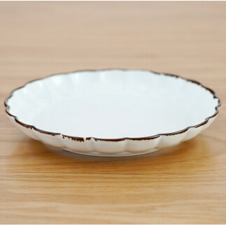 有田焼 渕サビ白マット菊割皿2枚セット プレート 取皿 白 ホワイト 花型縁サビ【藍土】 A12-124_イメージ4