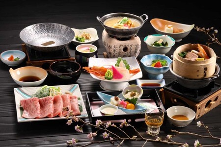 信州戸倉上山田温泉　ホテル亀屋本店　露天風呂付き客室　ペア宿泊券