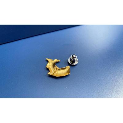 ふるさと納税 名古屋市 話題独占?!名古屋城の【金のシャチホコ】魚のアクセサリーシリーズ”nanako”ピンズ |  | 02