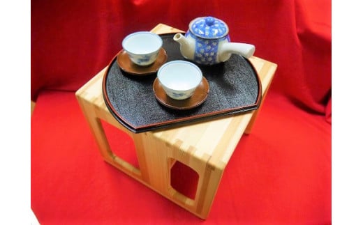 
            【熊野杉の子供用イス☆テーブルとしても使えます！】木のふるさとで生まれたぬくもりの逸品【kmkn0001】
          