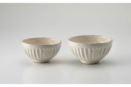 【美濃焼】鎬 ごはん茶碗S・Lセット 粉引（太）【藤山窯】【TOKI MINOYAKI返礼品】≪土岐市≫ マルチボウル 食器 茶碗 お茶碗 ご飯茶碗 夫婦茶碗 ペア セット 大 小 和食 シンプル  