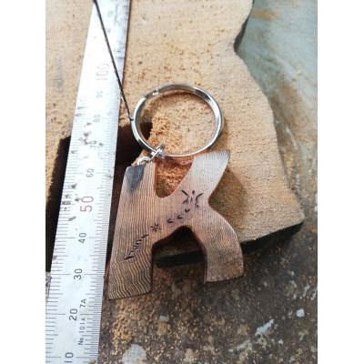 ふるさと納税 屋久島町 屋久杉イニシャルキーホルダー　”K” |  | 01