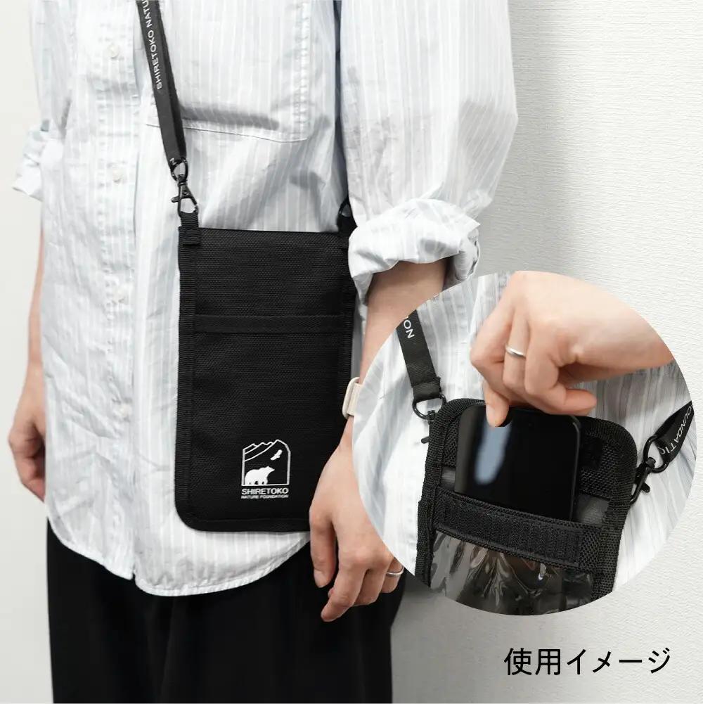 知床財団オリジナルロゴ入りスマホケースとステッカーセット【ブラック】_雑貨     装飾品・工芸品  服飾小物 