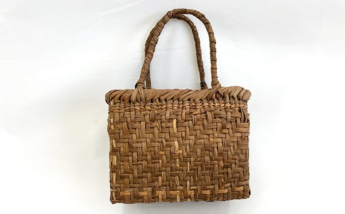 反対の面です。