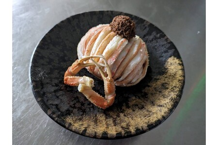 板前仕立て 勢子ガニの甲羅盛り 3個