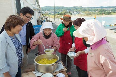 漁師のもてなしランチ 種差漁港 魚 お魚 魚料理 旬 旬魚 海鮮 魚介 魚介類 ランチ 刺し身 刺身 漁師鍋 鍋 海藻 天ぷら 焼き魚 デザート 浜小屋 八栄丸 青森県 八戸市　