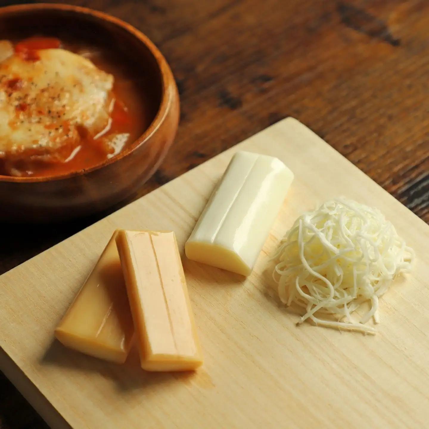 【京丹波のチーズ】 さけるチーズセット 国産 生乳 ナチュラル チーズ モッツァレラチーズ おつまみ 料理 サラダ ご当地グルメ お取り寄せ 京都 丹波 京丹波町 [018MS001]