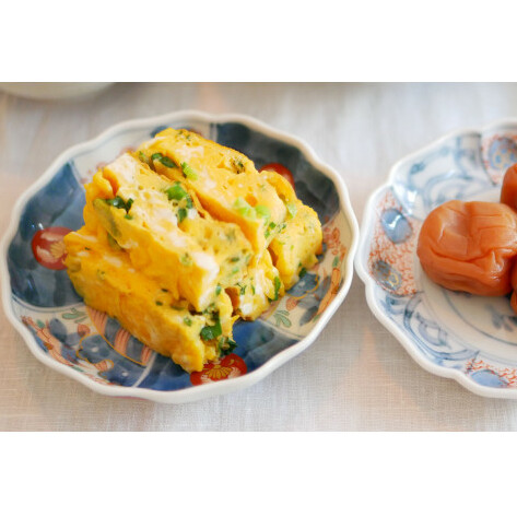 有田焼 色絵丸紋草花割 4寸皿【まるぶん】食器 器 うつわ 手描き 菓子皿 ハレの日 お正月 アンティーク調 11.5cm A10-267_イメージ3