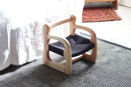 Z-38  ファニファニの赤ちゃん椅子ami　特別仕様　座面ブラック