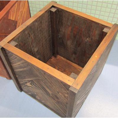 ふるさと納税 泉佐野市 手作り木製 ヘリンボーン柄の鉢カバー・鉢ポット(8号用) エボニー 099H2175 |  | 02