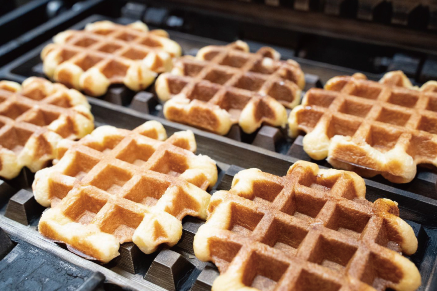 お菓子 詰め合わせ ベルギーワッフル プレーン 10個入 [Mominoki Cafe 石川県 津幡町 28aa0004] 洋菓子 焼き菓子 菓子 おかし ワッフル スイーツ デザート おやつ 手作り