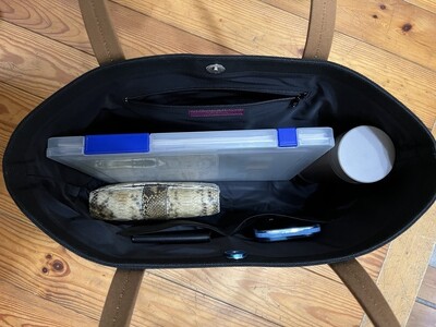 【AKIRAオリジナル】大きなトートバッグ　メンズショルダータイプ　黒帆布×ベージュ（A4対応 大きい 大容量 軽量 軽い 横型 日本製 キャンバス 肩掛け 通勤 通学 上質 カジュアル オシャレ シ