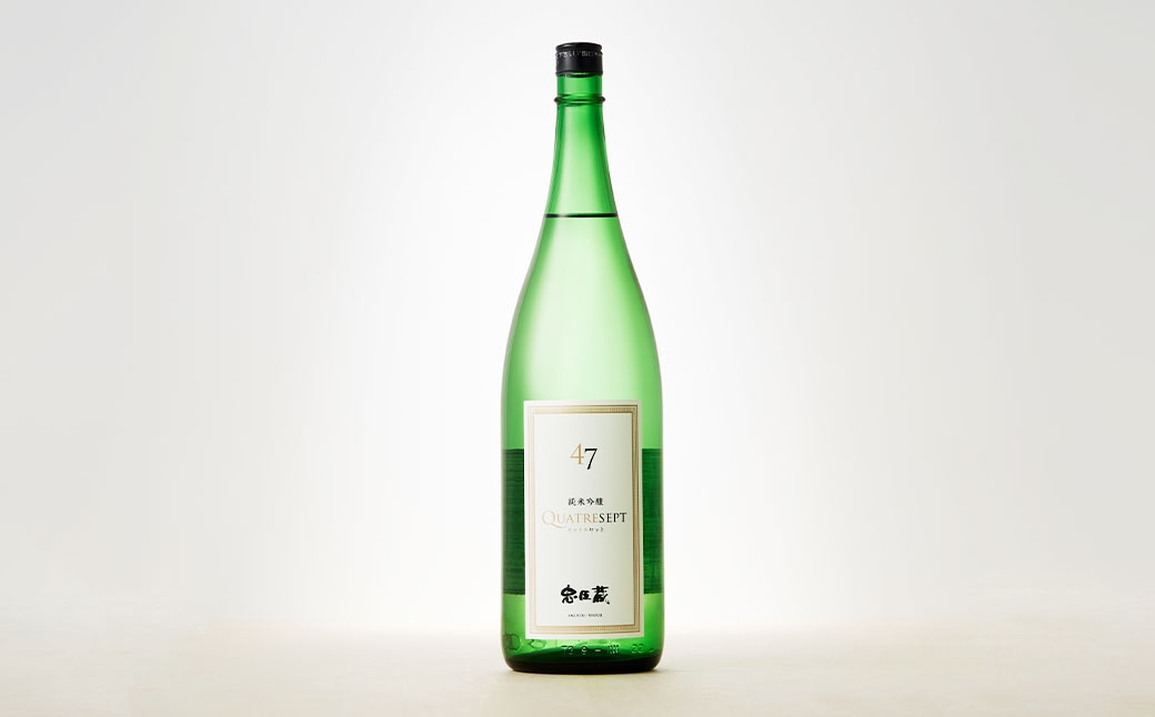忠臣蔵 純米吟醸 47 （ 1800ml × 1本 ）