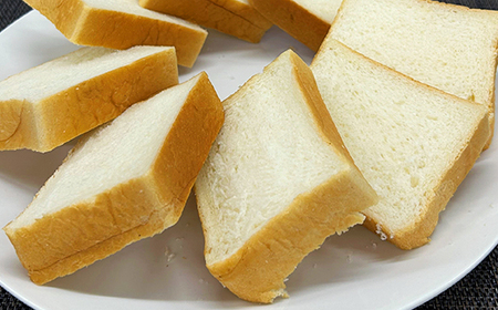 やわらかミニ食パン（4本入り）　【45P3002】