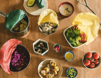 みつろうから作った天然ラップ aco wrap 2枚セット(S・M 各1) 日本製 天然染色《エコラップ みつろうラップ 蜜蝋》