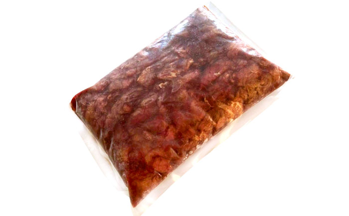 【全6回定期便】ペット用 馬肉 切り落とし (2kg)  【合同会社　長岡フーズ】 [ZFR059]
