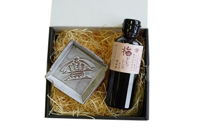 老舗コトヨ醤油 醤油皿＆梅ドレッシング200ml 1C20011