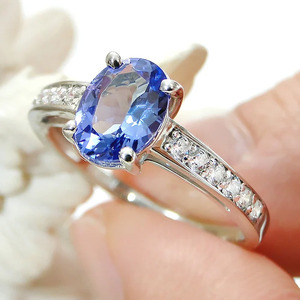 45-9-4 指輪PT900 プラチナオーバルタンザナイトダイヤモンド0.17ct 【品質保証書付】【f198-pt】