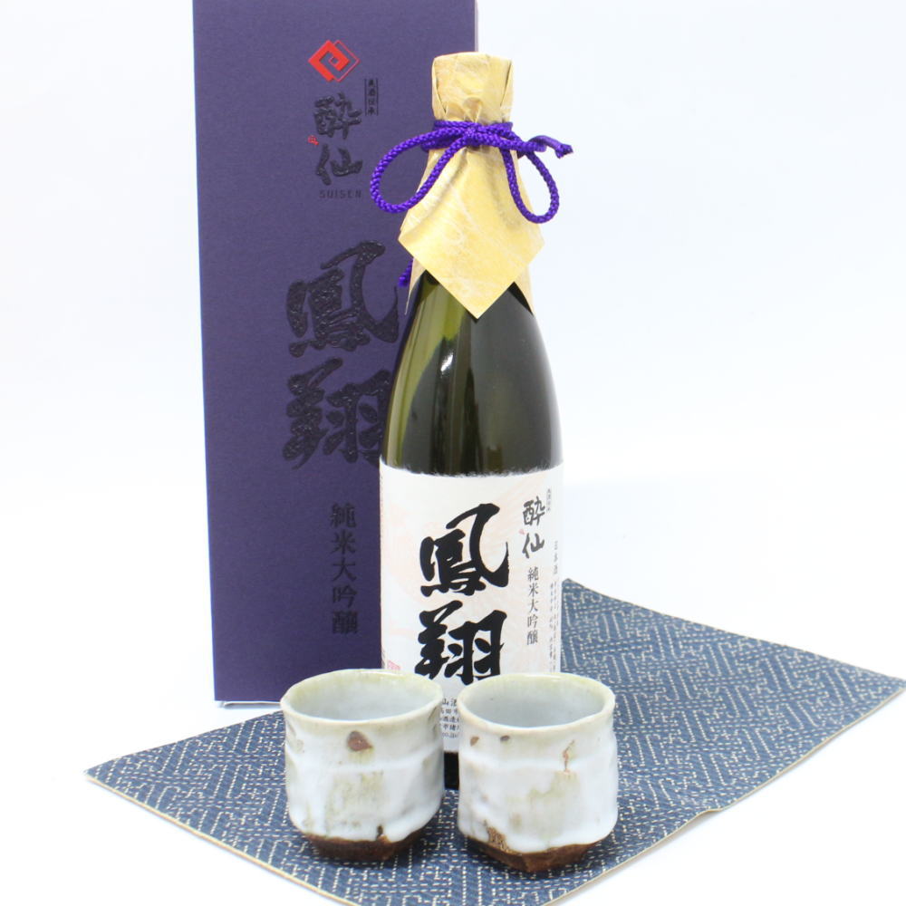 【ふるさと納税】純米大吟醸 鳳翔 720ml 手づくり 酒器 セット 酔仙酒造 季仙窯 [ 日本酒 地酒 酒 アルコール ギフト 酒類 ぐいのみ 陶器 器 おちょこ 岩手 陸前高田 陸前高田のお酒 いわ井 ]