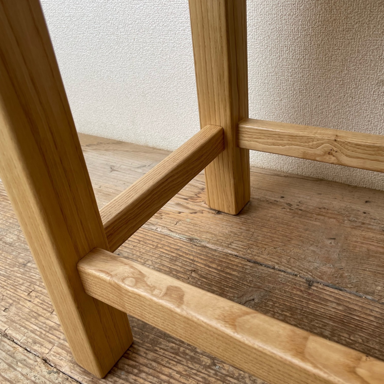 椅子 いす スツール チェア 無垢材 家具 おしゃれ 人気 おすすめ 新生活 一人暮らし 国産 栗の木 栗材 キッチン 木製 藤枝家具 木工品 日用品 遊木舎 G01 角スツール