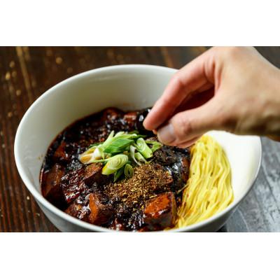 ふるさと納税 上越市 龍馬軒の本格四川麻婆麺セット【2食入×2箱　合計4食】