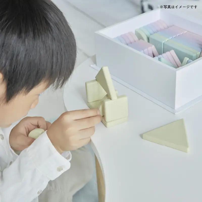プレート型の知育玩具【にじいろプレート】