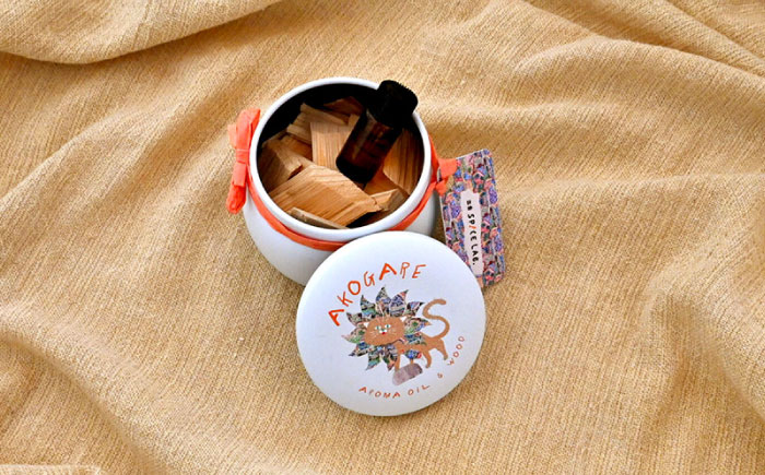 アロマ缶 AROMA OIL&WOOD AKOGARE（ゆったり）┃ アロマ 雑貨 ウッド ギフト 香り 島根県雲南市/出雲SPICE LAB. [AIAD017]