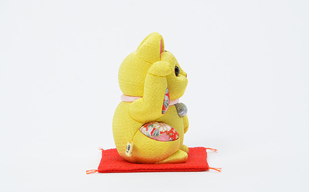 No.179-04 木目込人形（招き猫・風水（中）黄）
