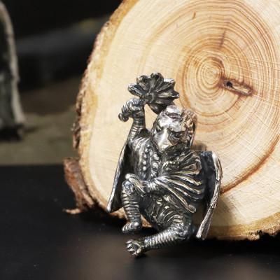 ふるさと納税 山梨県 【和の彩 wanoiro】銀製『烏天狗』妖怪もののけ根付ジュエリー 659-857