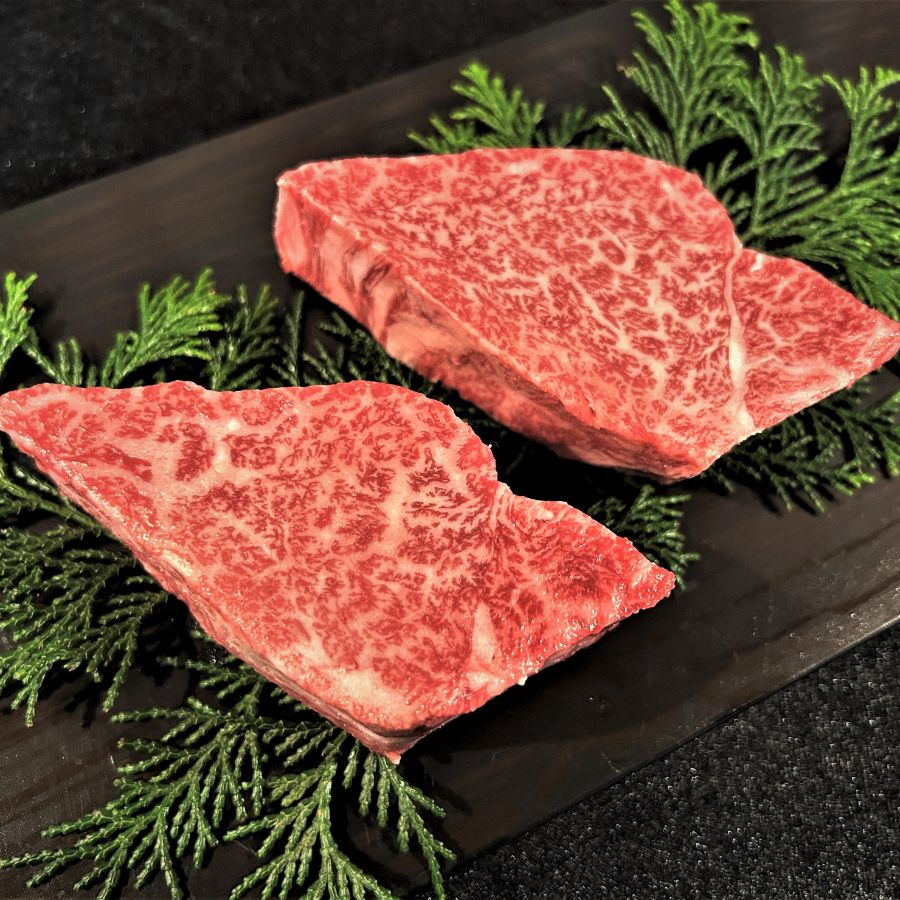 ＜古里精肉店＞「飛騨牛」A5等級ステーキ用（ヒレ）100g×2